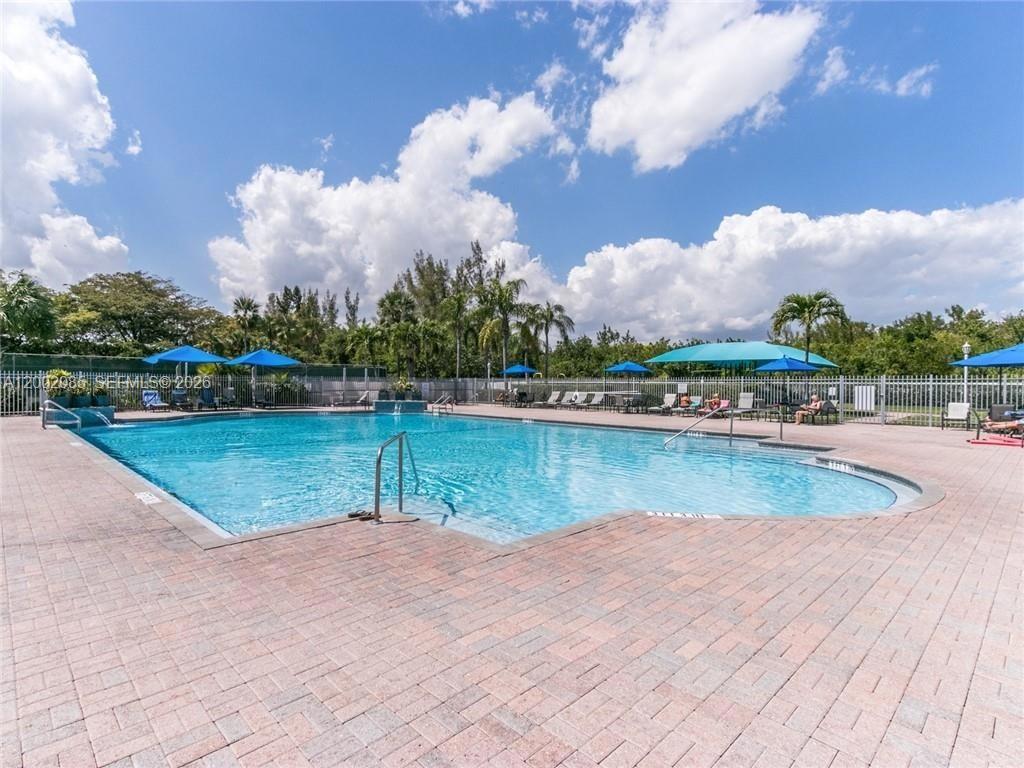 Photo of 1590 Seagrape Way  (1590), Hollywood, Florida, 33019 - 