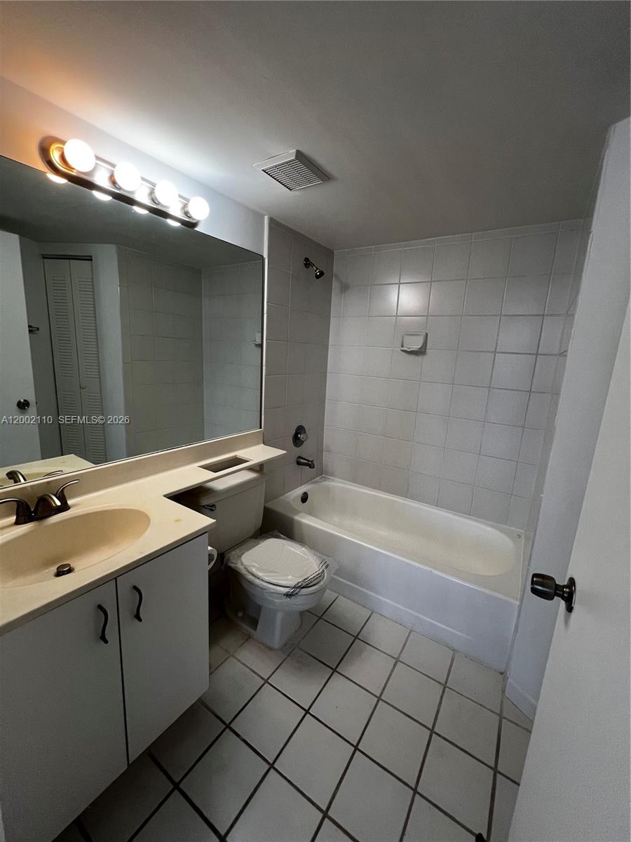 Photo of 3300 192nd St #1715, Aventura, Florida, 33180 -