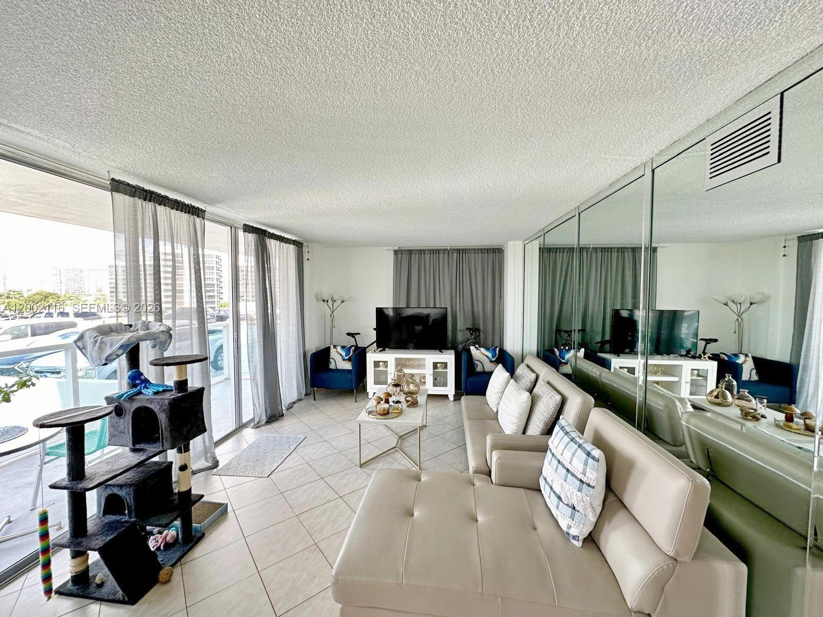 Photo of 3800 Ocean Dr  #305, Hollywood, Florida, 33019 - 