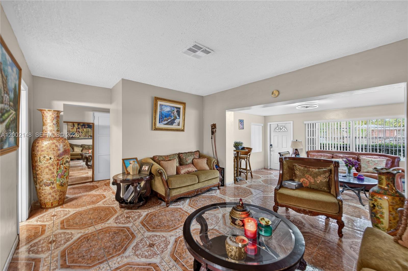   /  1972 sq. ft. $ 2026-04-16 0 Photo
