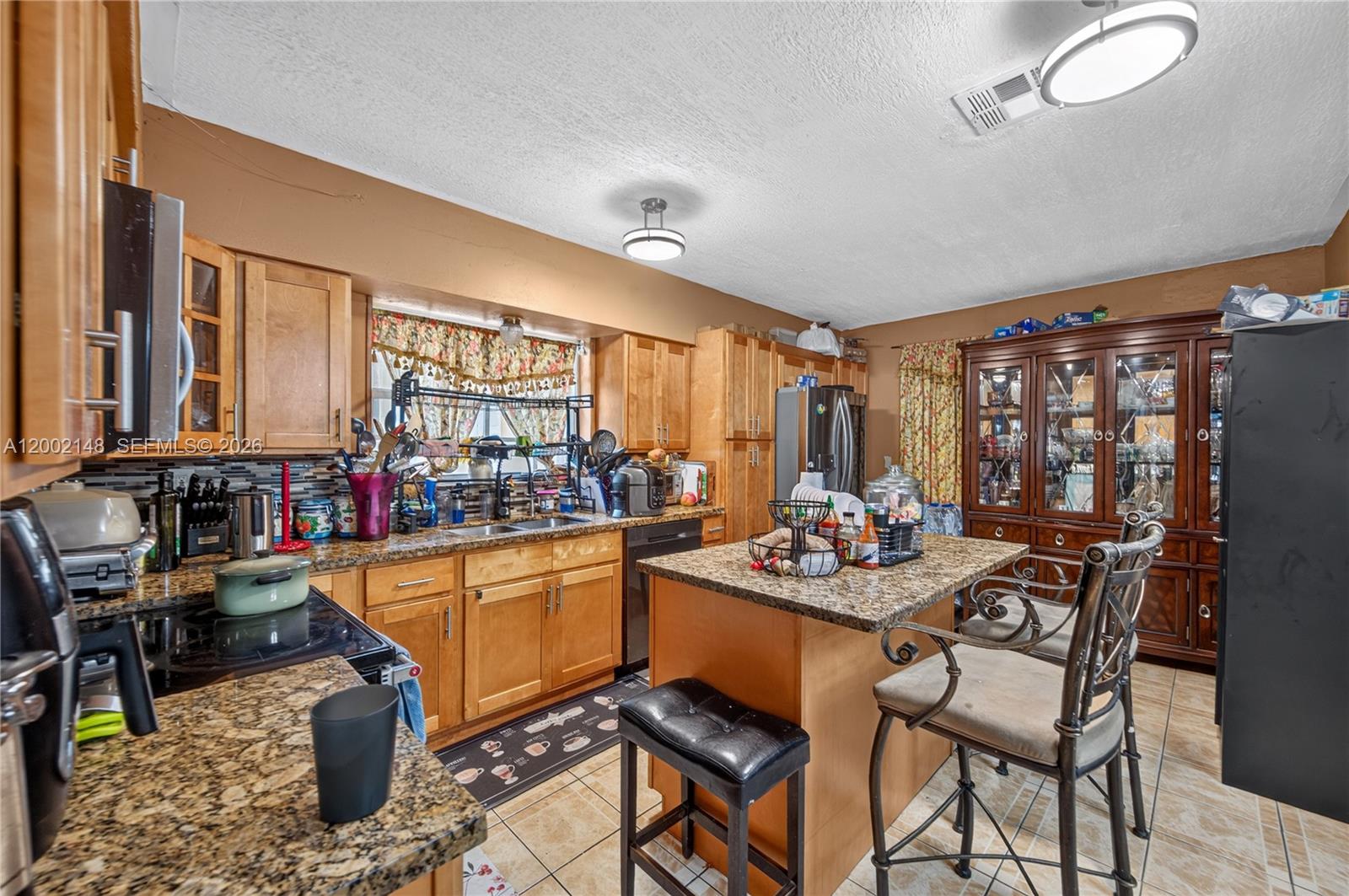   /  1972 sq. ft. $ 2026-04-16 0 Photo