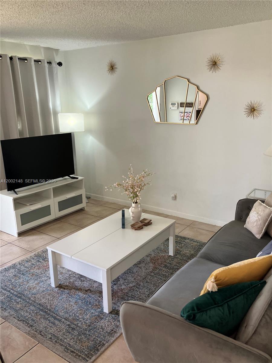   /  1972 sq. ft. $ 2026-04-16 0 Photo