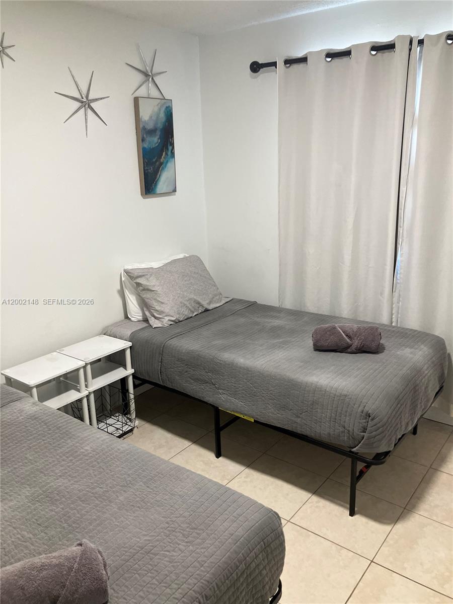   /  1972 sq. ft. $ 2026-04-16 0 Photo