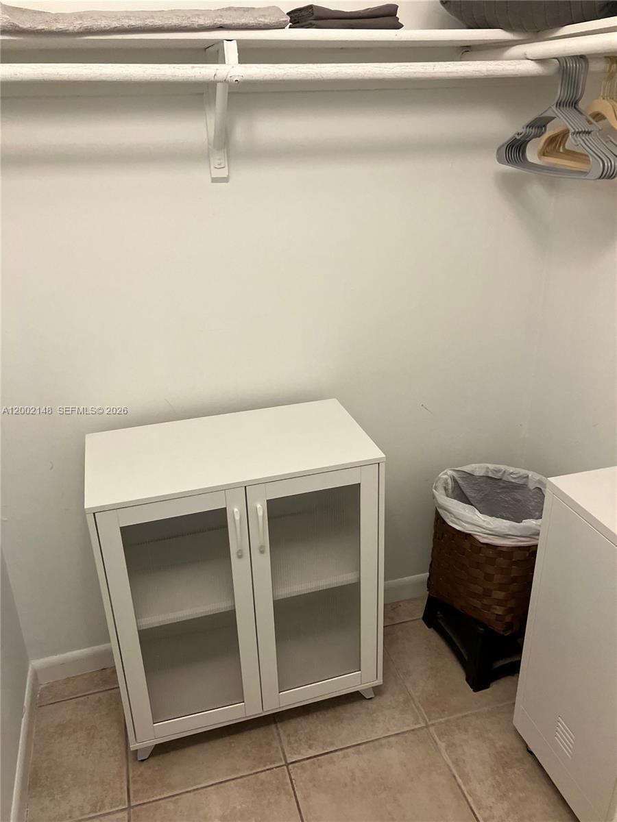   /  1972 sq. ft. $ 2026-04-16 0 Photo