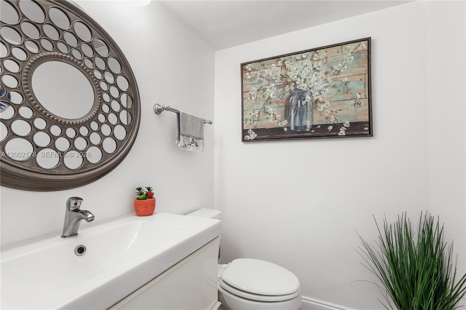 Photo of 2030 Ocean Dr  #1803, Hallandale Beach, Florida, 33009 - 