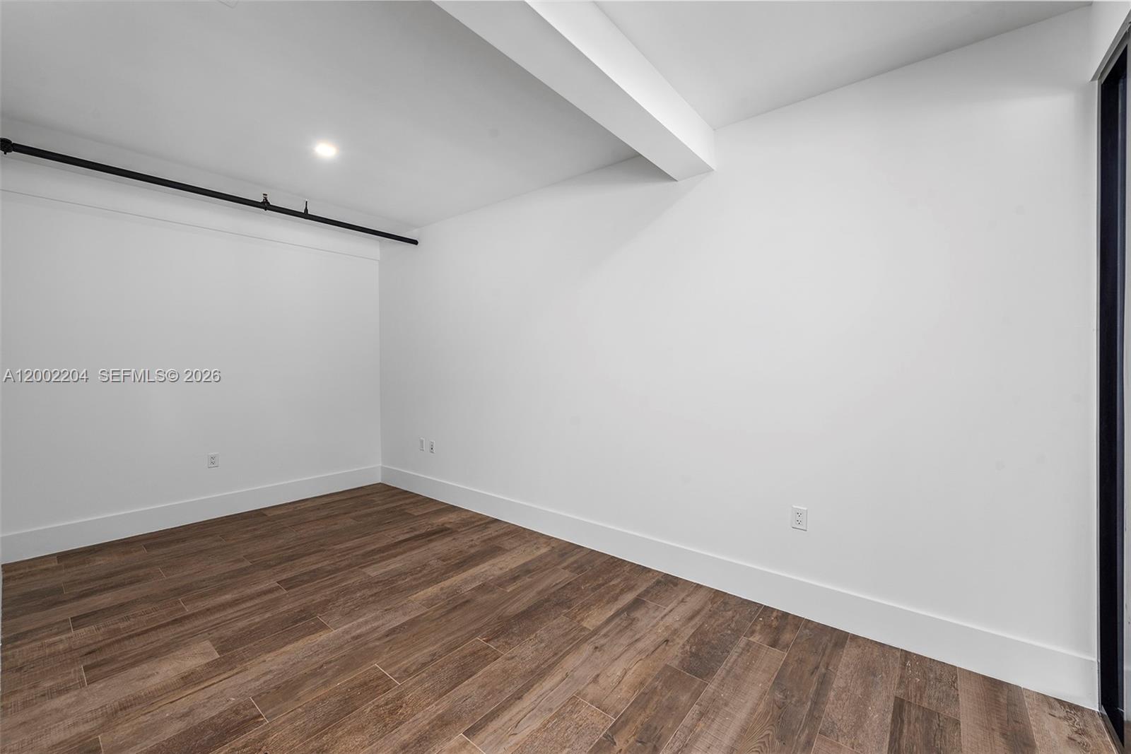   /   sq. ft. $ 2026-04-16 0 Photo