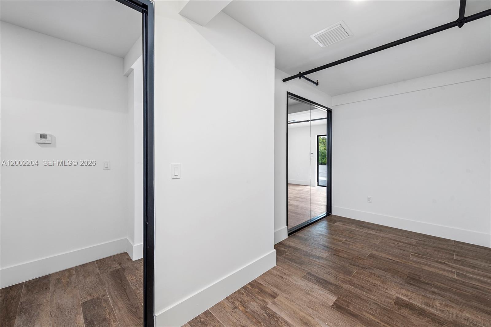   /   sq. ft. $ 2026-04-16 0 Photo