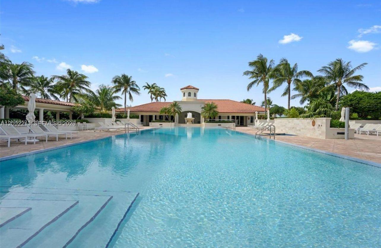 Photo of 20000 Country Club Dr  #906, Aventura, Florida, 33180 - 