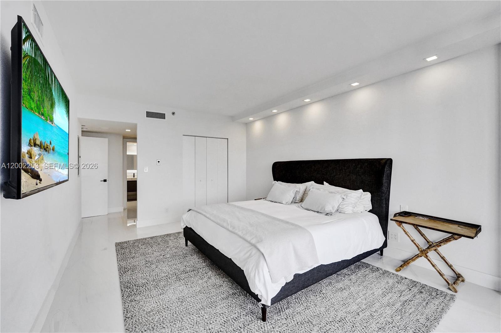 Photo of 20281 Country Club Dr  #1503, Aventura, Florida, 33180 - 