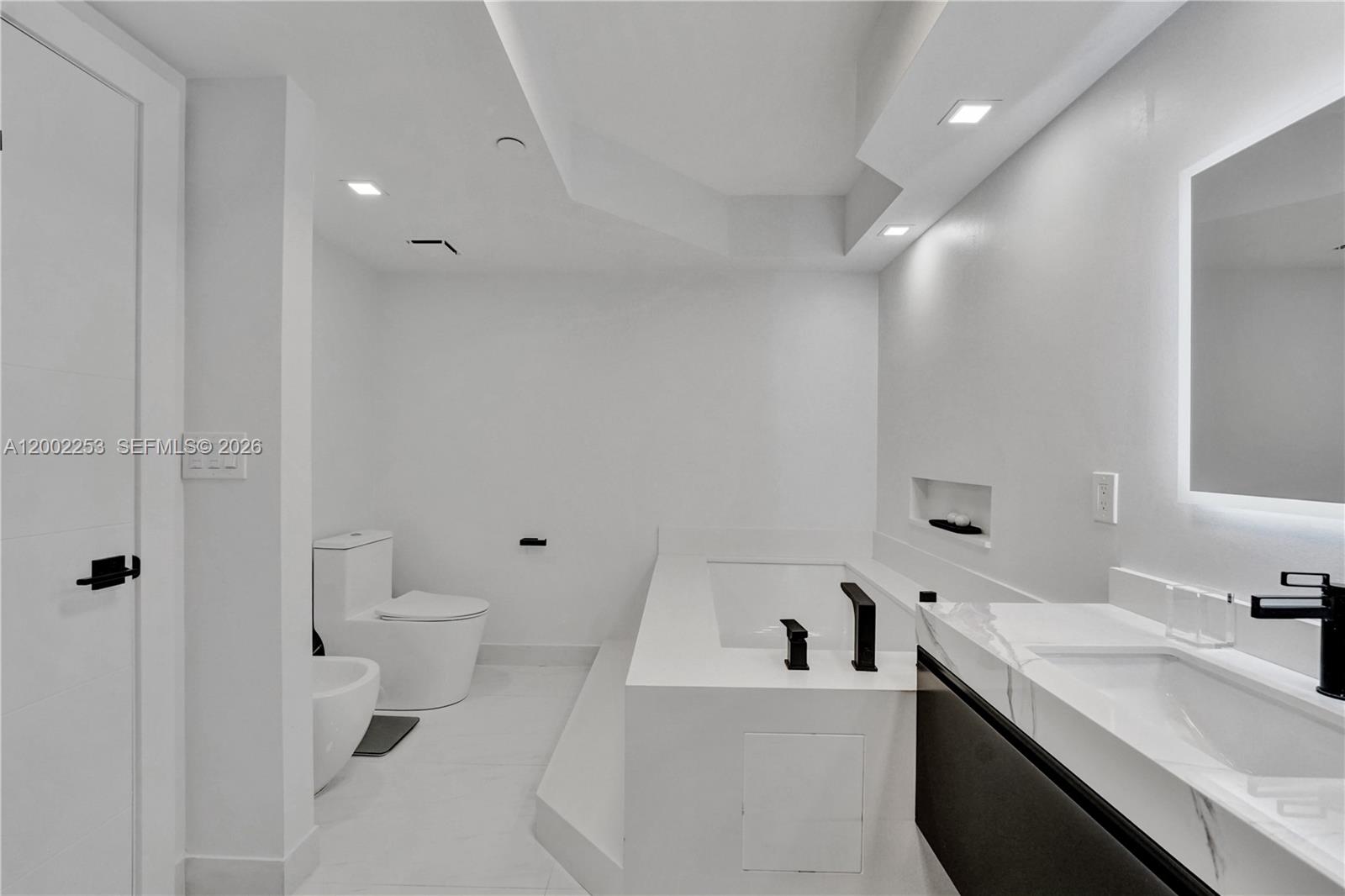 Photo of 20281 Country Club Dr  #1503, Aventura, Florida, 33180 - 