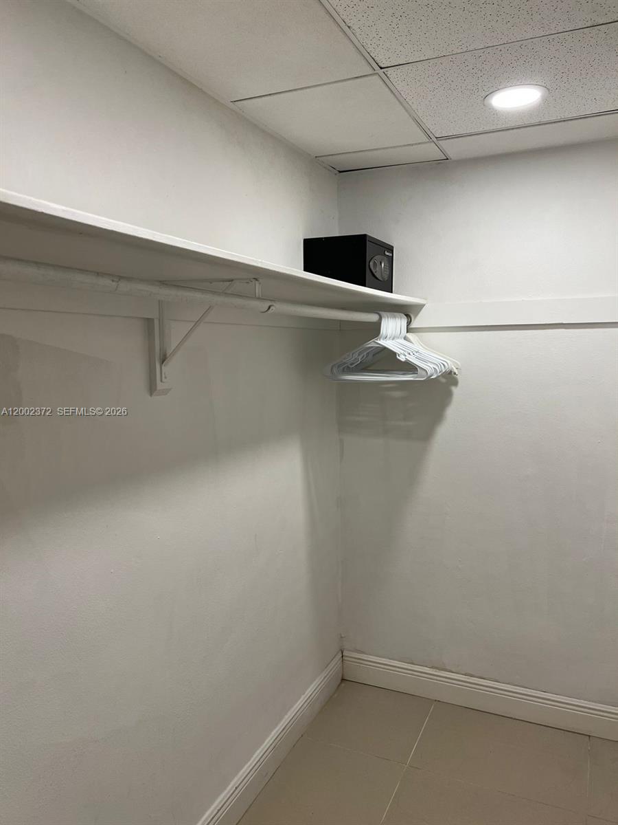 Photo of 3901 Ocean Dr  #1B, Hollywood, Florida, 33019 - 