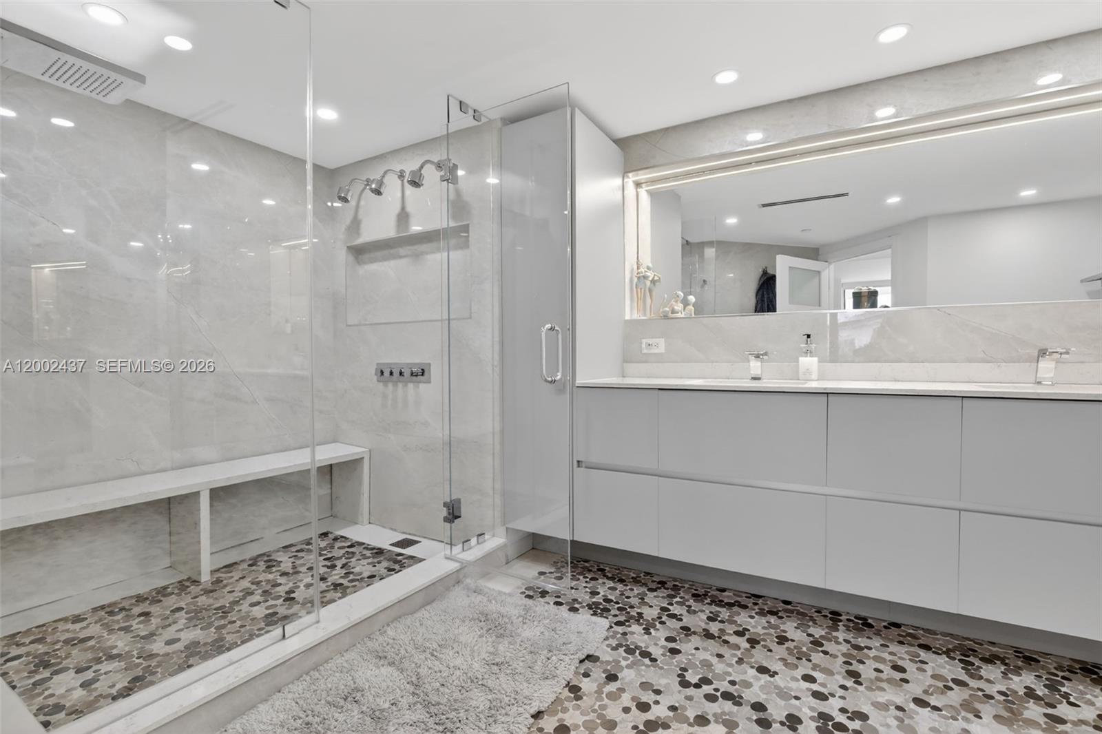 2404 2 / 2 1607 sq. ft. $ 2026-04-16 0 Photo