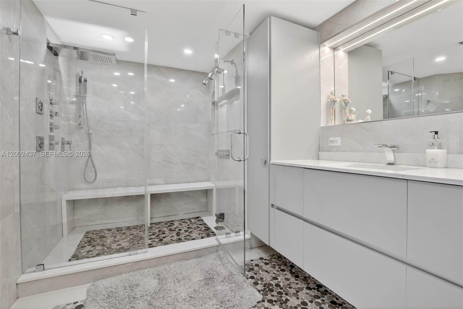 2404 2 / 2 1607 sq. ft. $ 2026-04-16 0 Photo