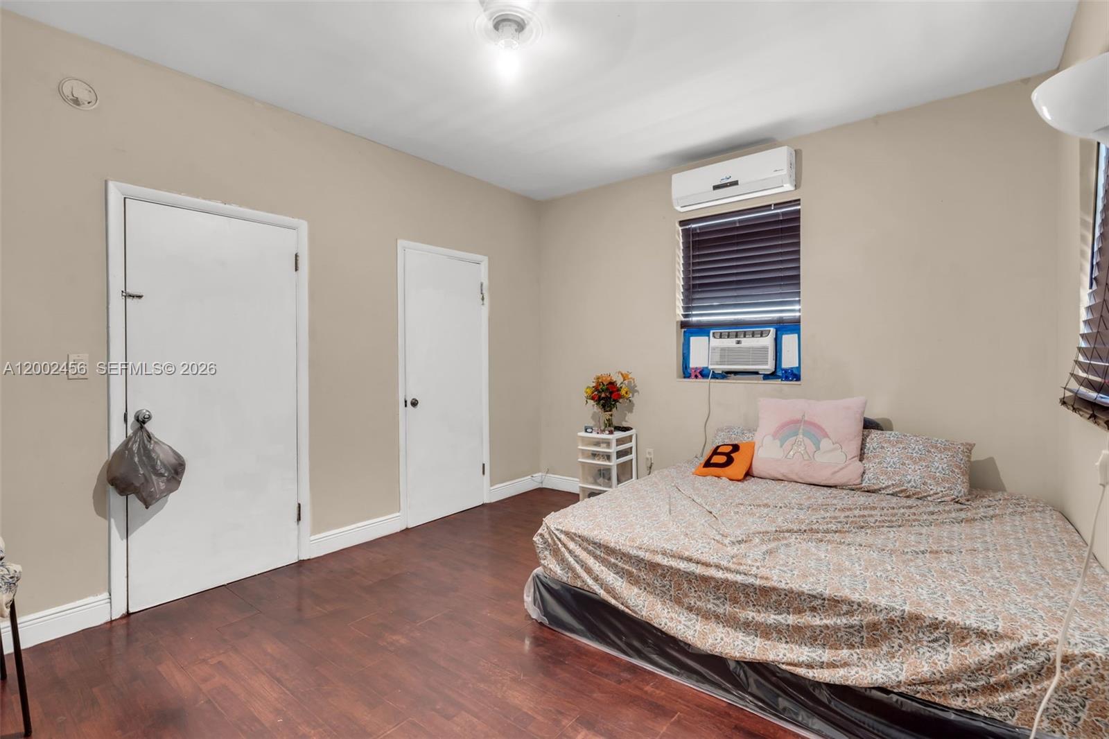   /  2003 sq. ft. $ 2026-04-16 0 Photo