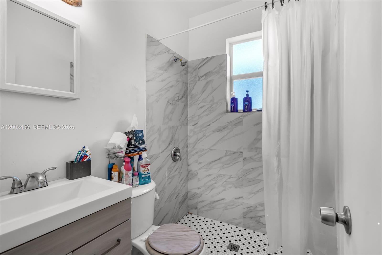   /  2003 sq. ft. $ 2026-04-16 0 Photo