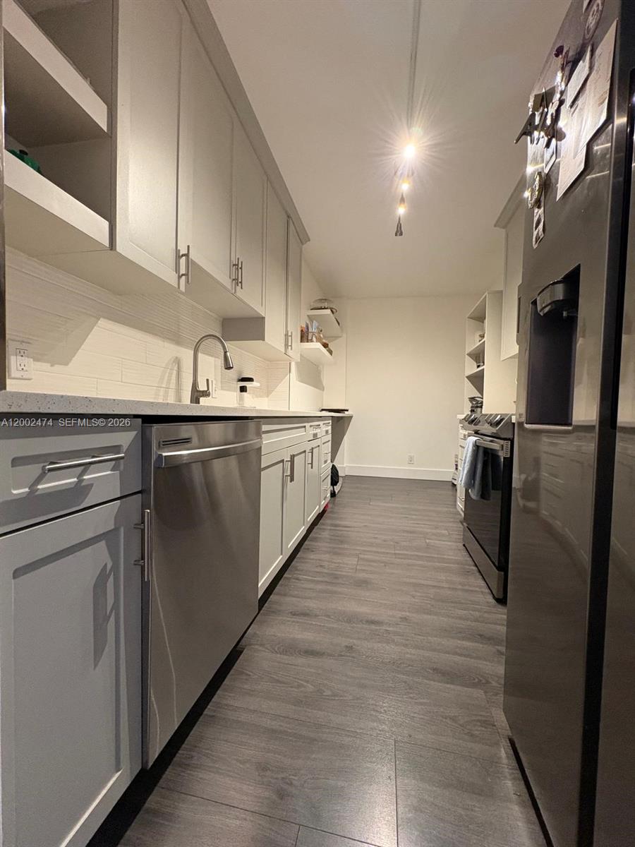 208 1 / 2 844 sq. ft. $ 2026-04-16 0 Photo
