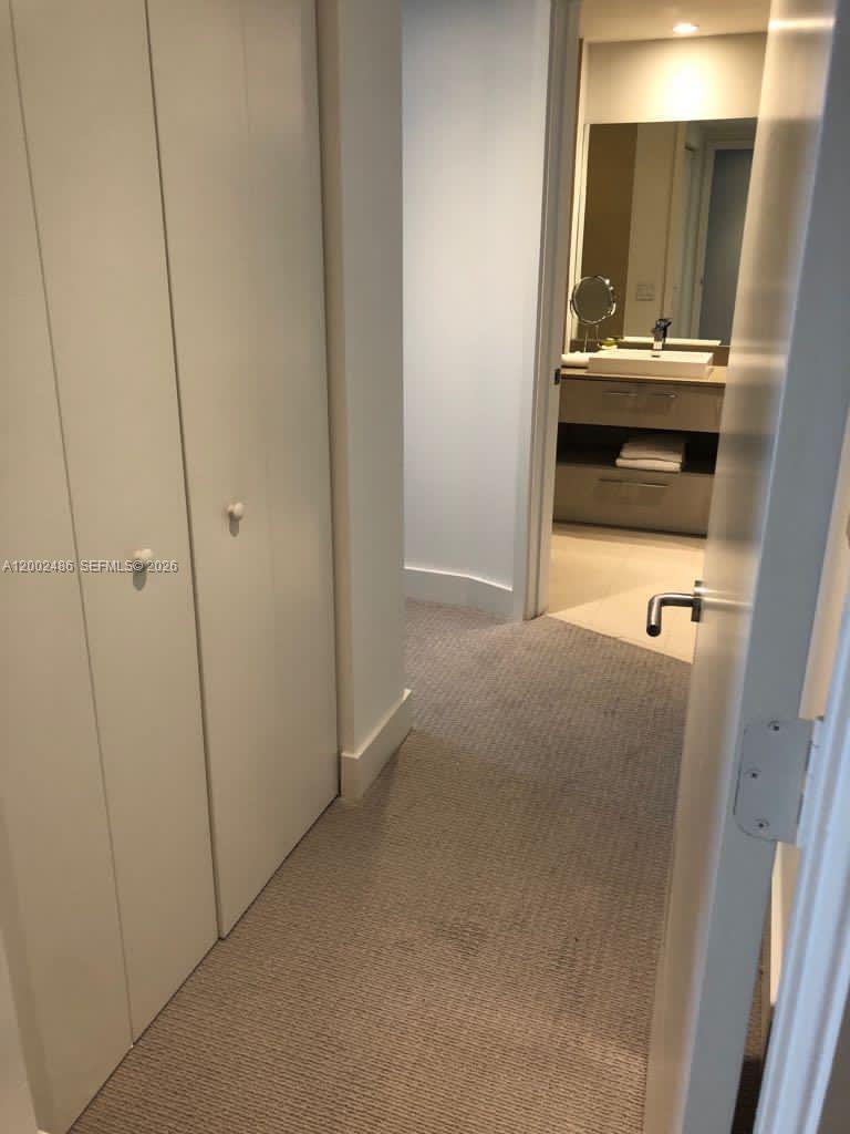 1002 2 / 2 0 sq. ft. $ 2026-04-16 0 Photo