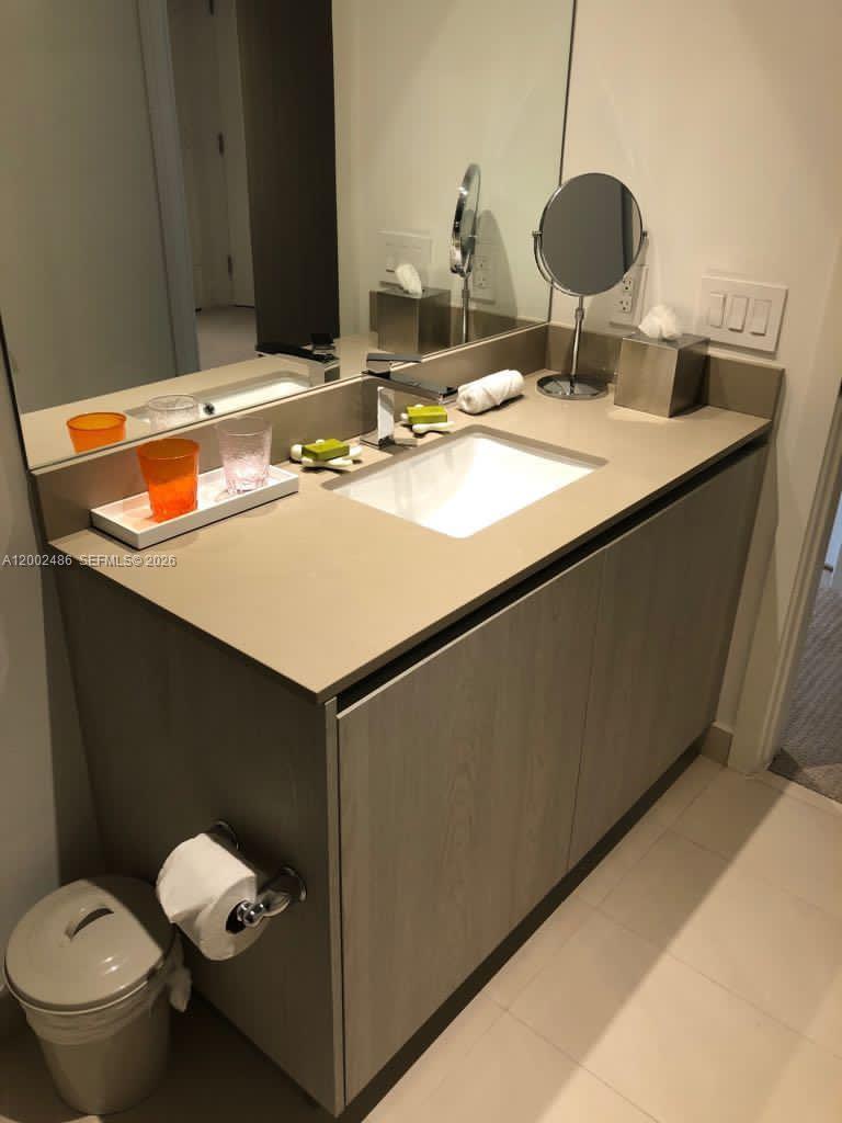 1002 2 / 2 0 sq. ft. $ 2026-04-16 0 Photo