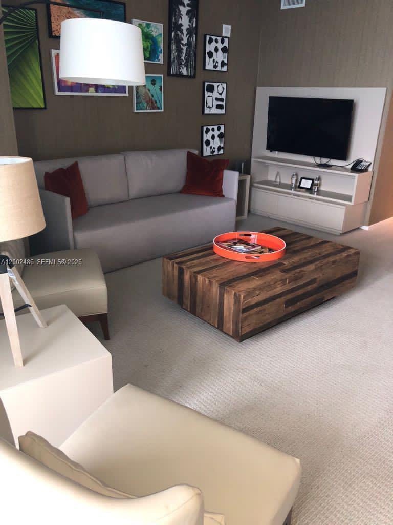 1002 2 / 2 0 sq. ft. $ 2026-04-16 0 Photo