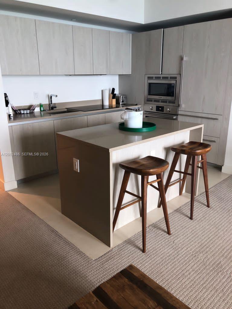 1002 2 / 2 0 sq. ft. $ 2026-04-16 0 Photo