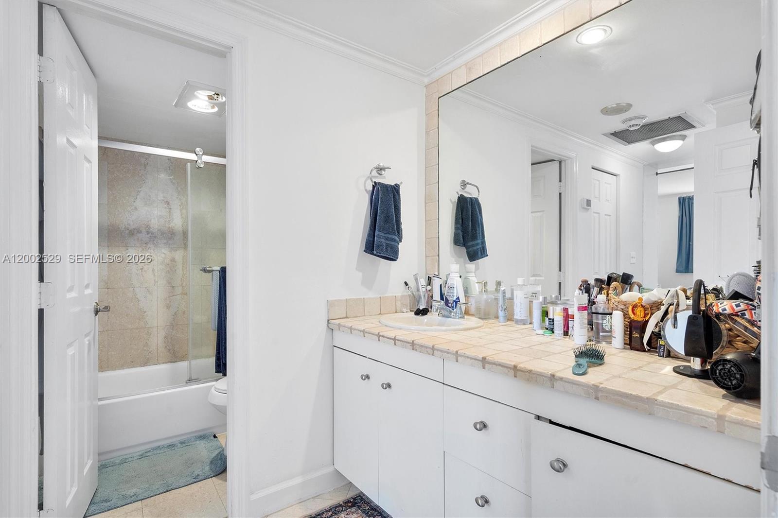 1503 1 / 2 762 sq. ft. $ 2026-04-16 0 Photo
