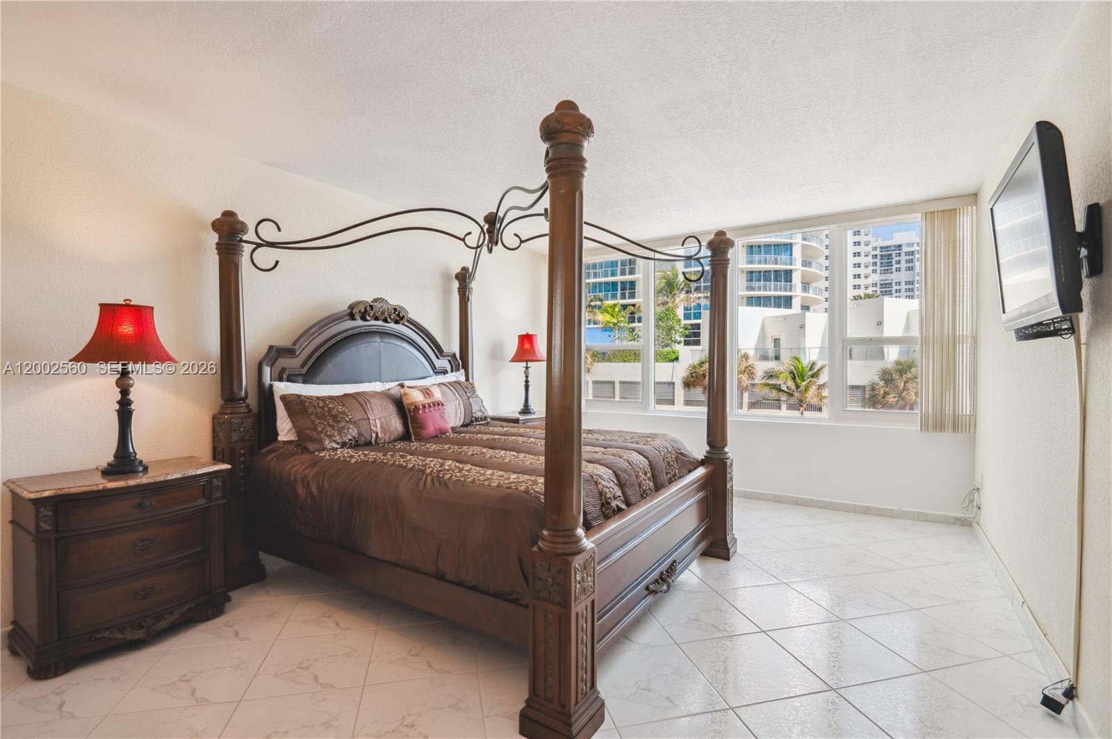 Photo of 3505 OCEAN DR  #212, Hollywood, Florida, 33019 - 