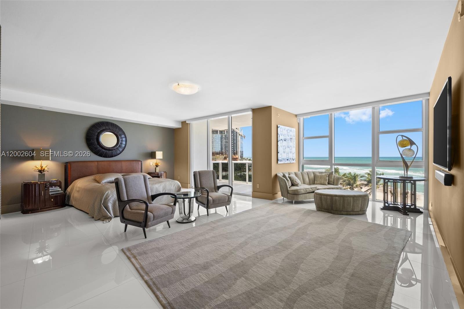 709 3 / 4 4045 sq. ft. $ 2026-04-16 0 Photo