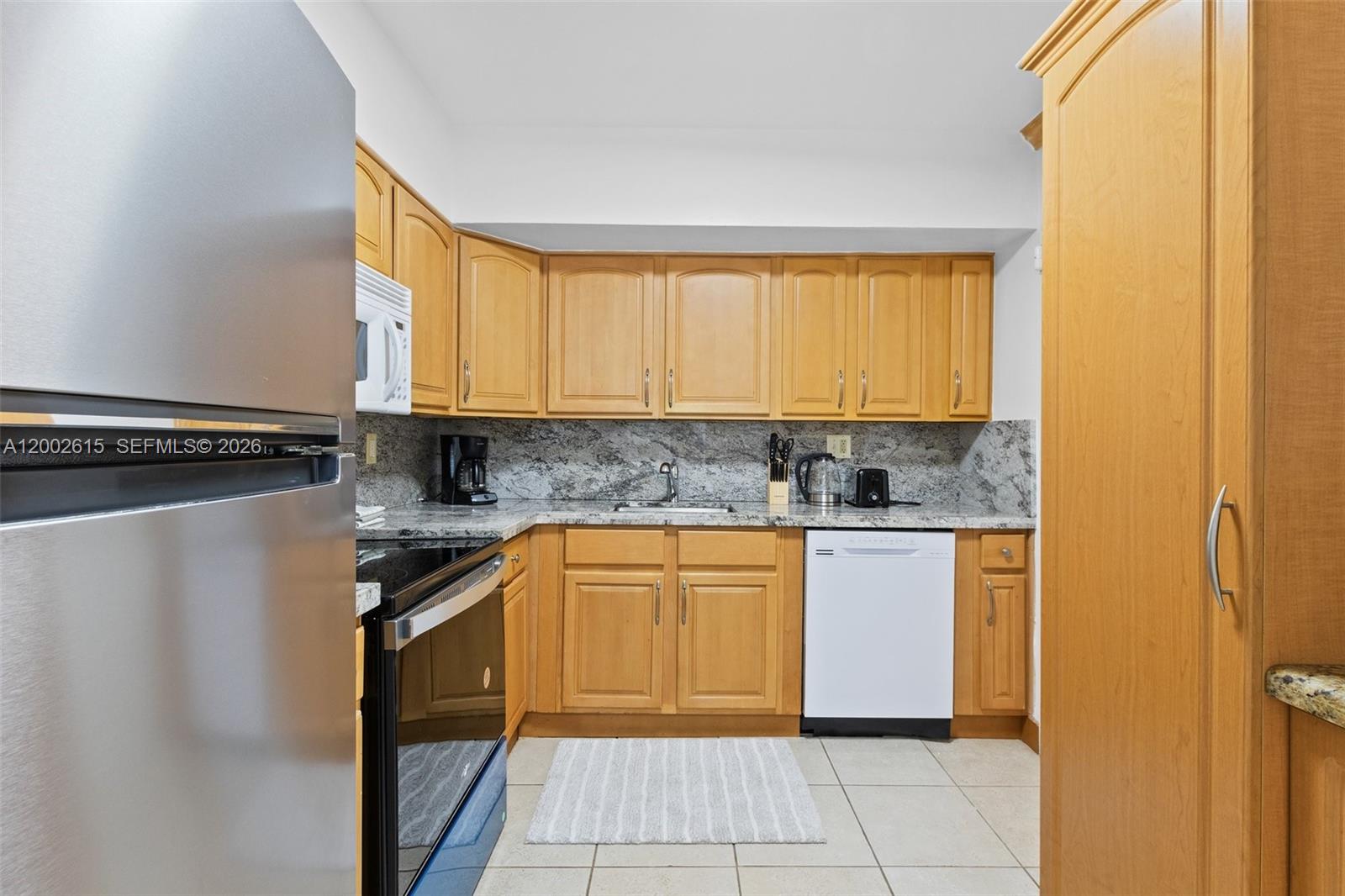 Photo of 3725 Ocean Dr  #921, Hollywood, Florida, 33019 - 