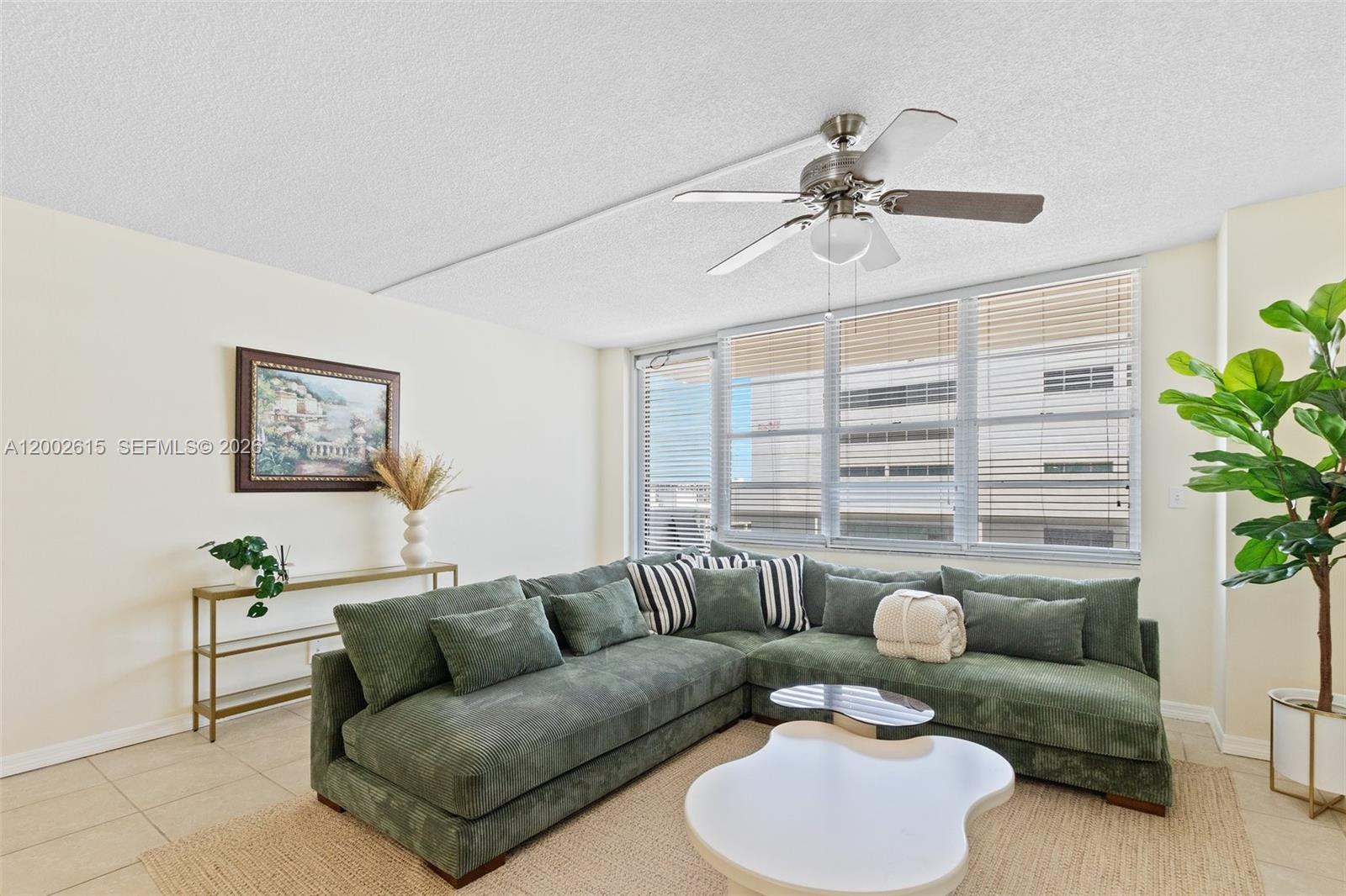 Photo of 3725 Ocean Dr  #921, Hollywood, Florida, 33019 - 