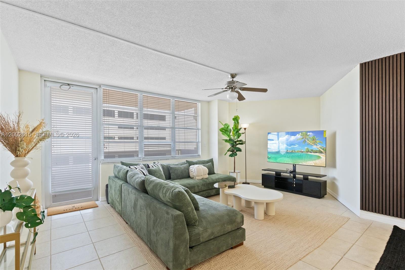 Photo of 3725 Ocean Dr  #921, Hollywood, Florida, 33019 - 