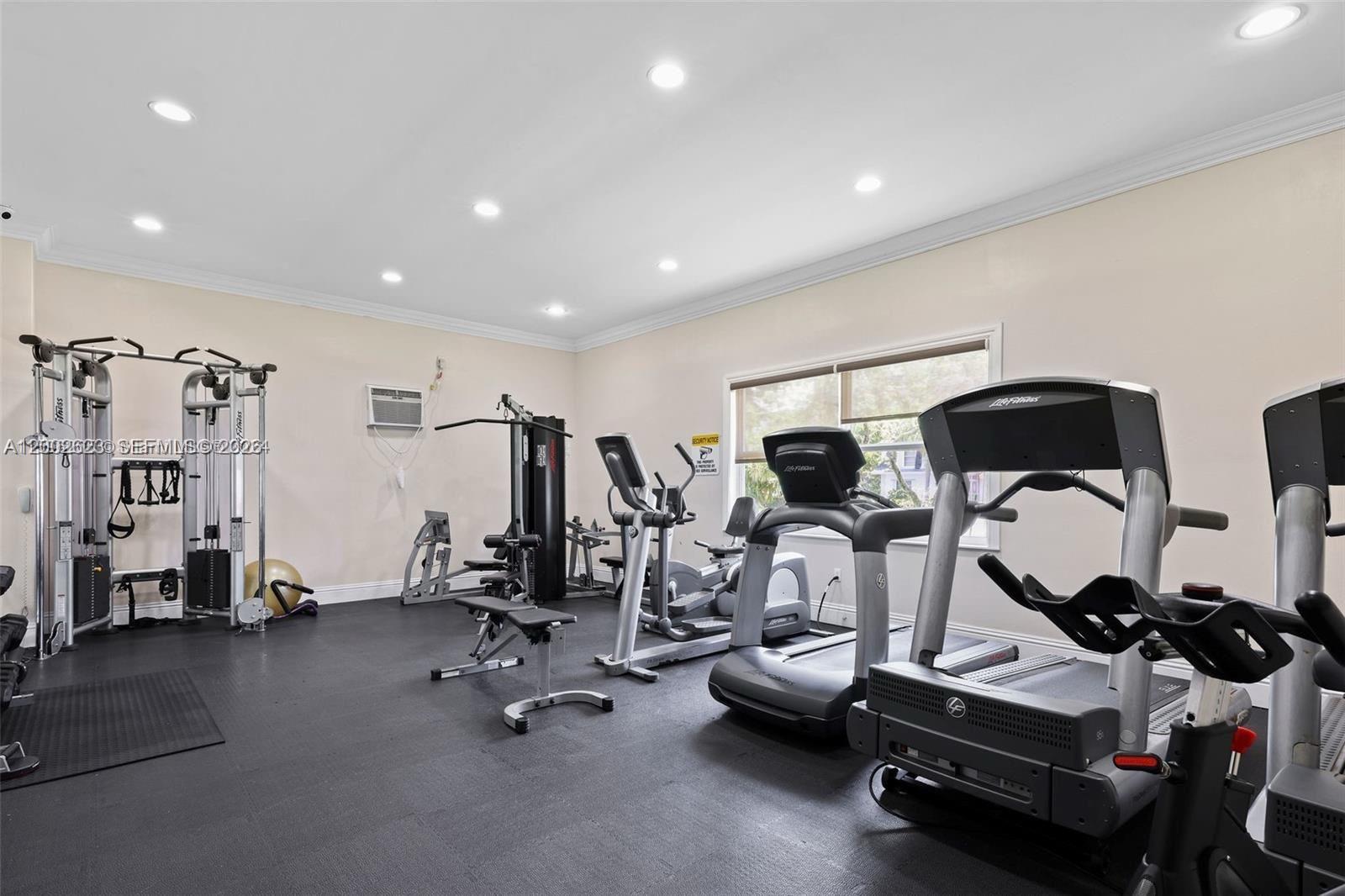 Photo of 903 27th Ave  (903), Hallandale Beach, Florida, 33009 - 