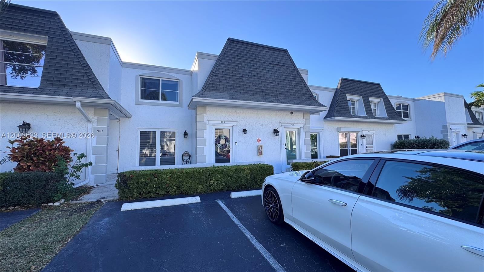 Photo of 903 27th Ave  (903), Hallandale Beach, Florida, 33009 - 