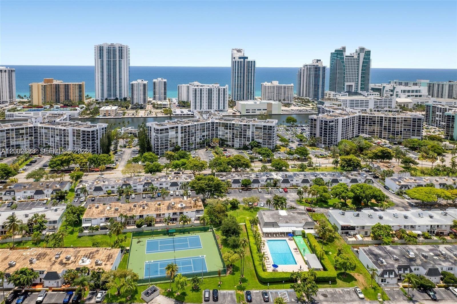 Photo of 903 27th Ave  (903), Hallandale Beach, Florida, 33009 - 