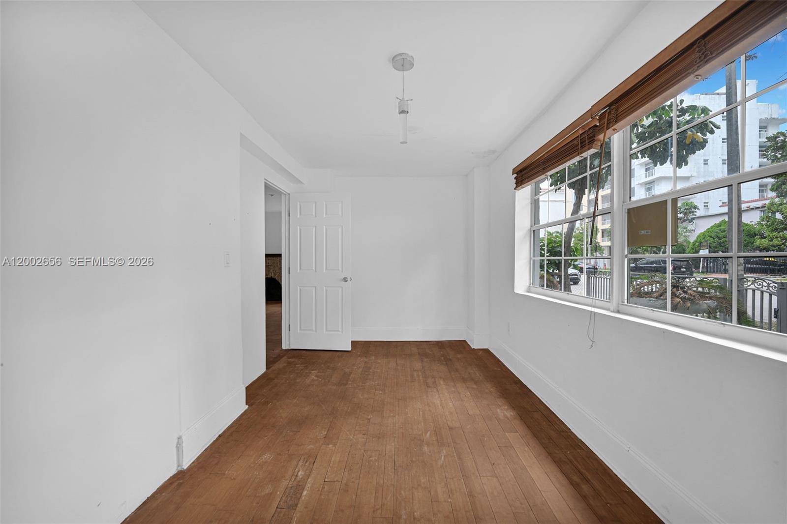   /   sq. ft. $ 2026-04-16 0 Photo