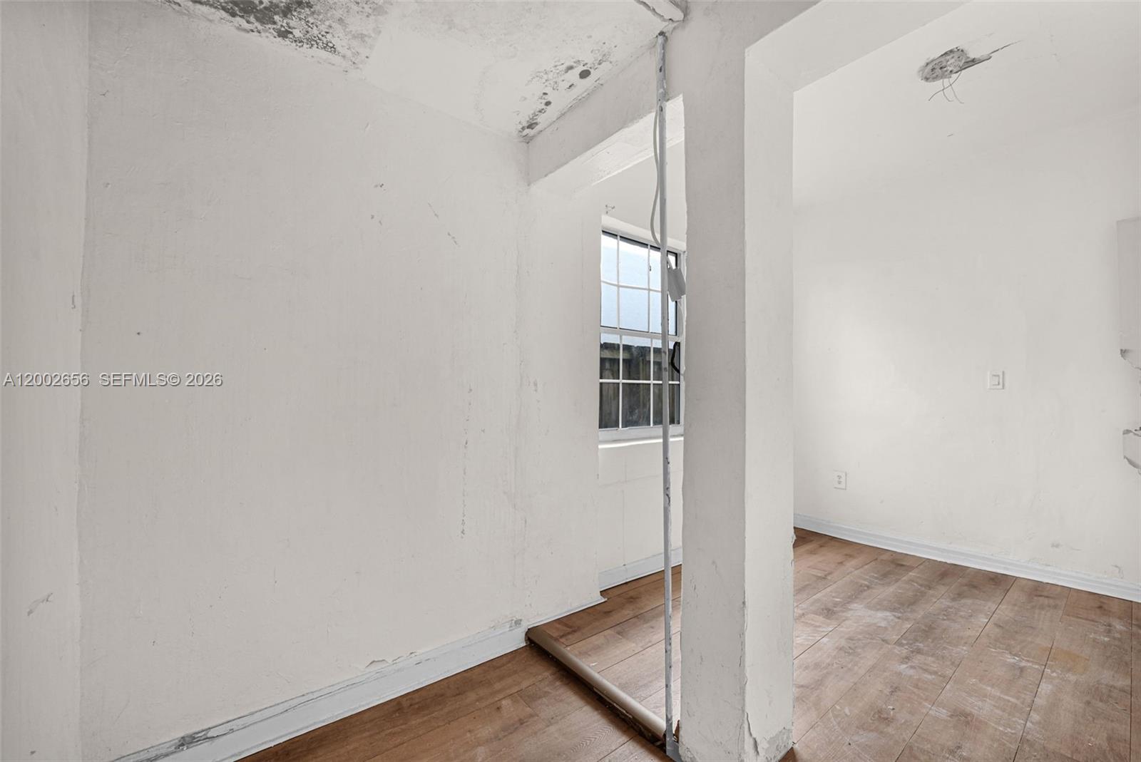   /   sq. ft. $ 2026-04-16 0 Photo