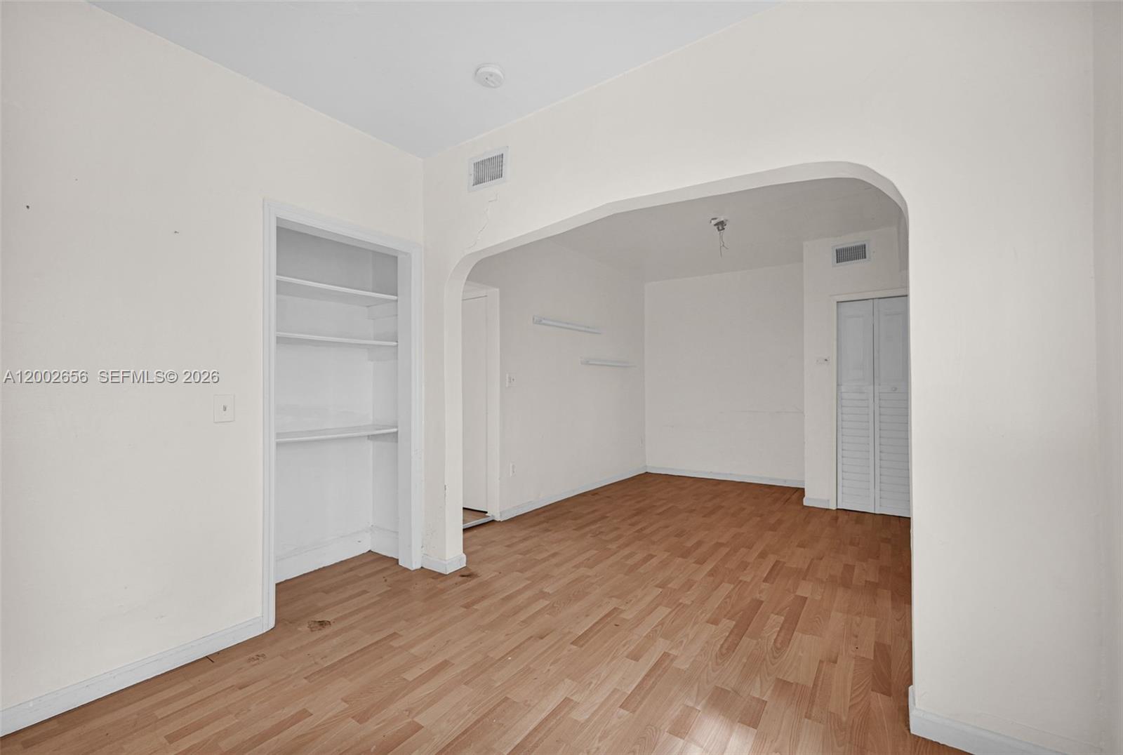   /   sq. ft. $ 2026-04-16 0 Photo