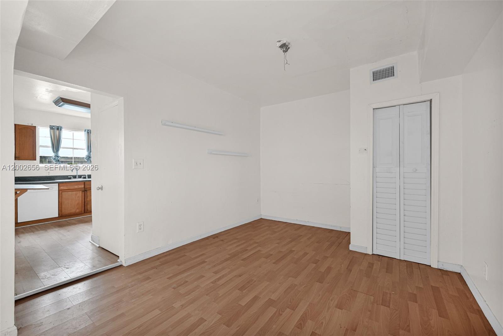   /   sq. ft. $ 2026-04-16 0 Photo