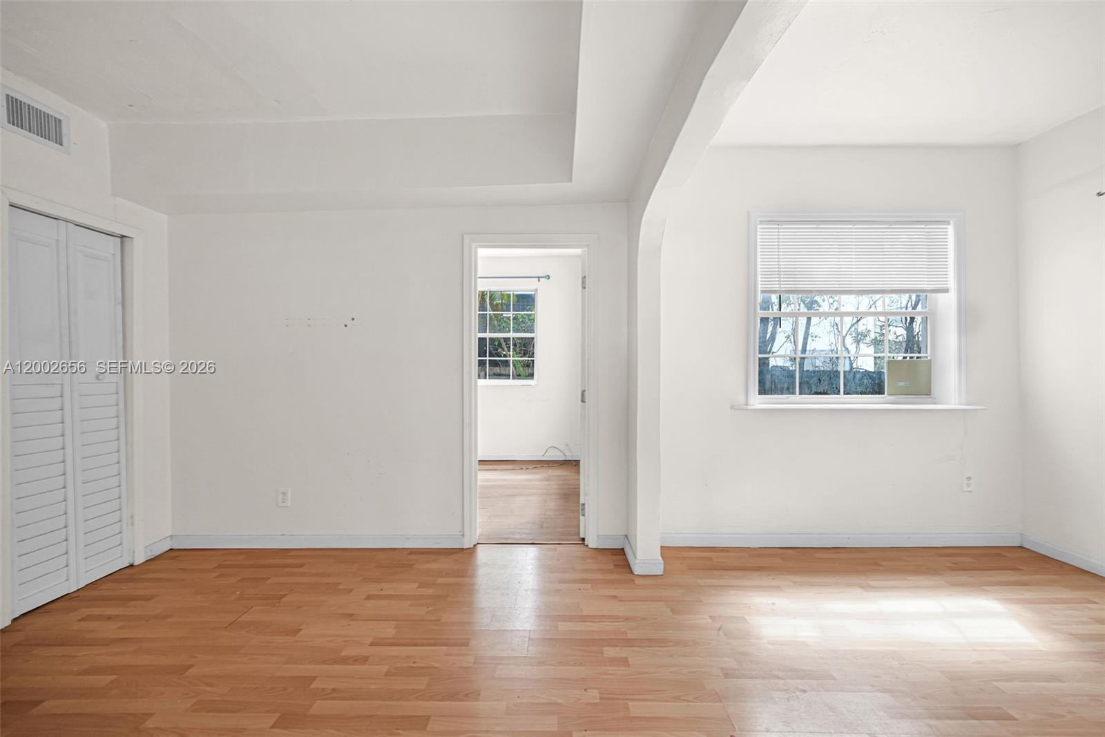   /   sq. ft. $ 2026-04-16 0 Photo