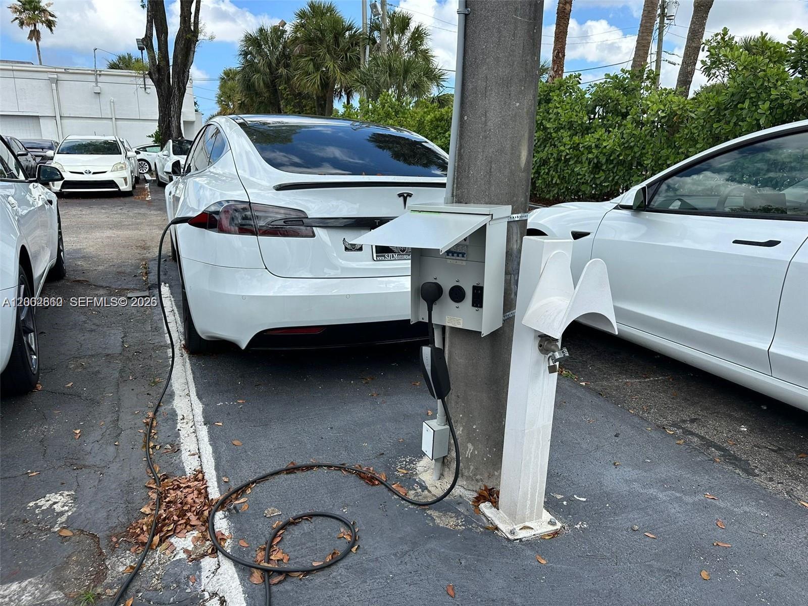   /   sq. ft. $ 2026-04-16 0 Photo