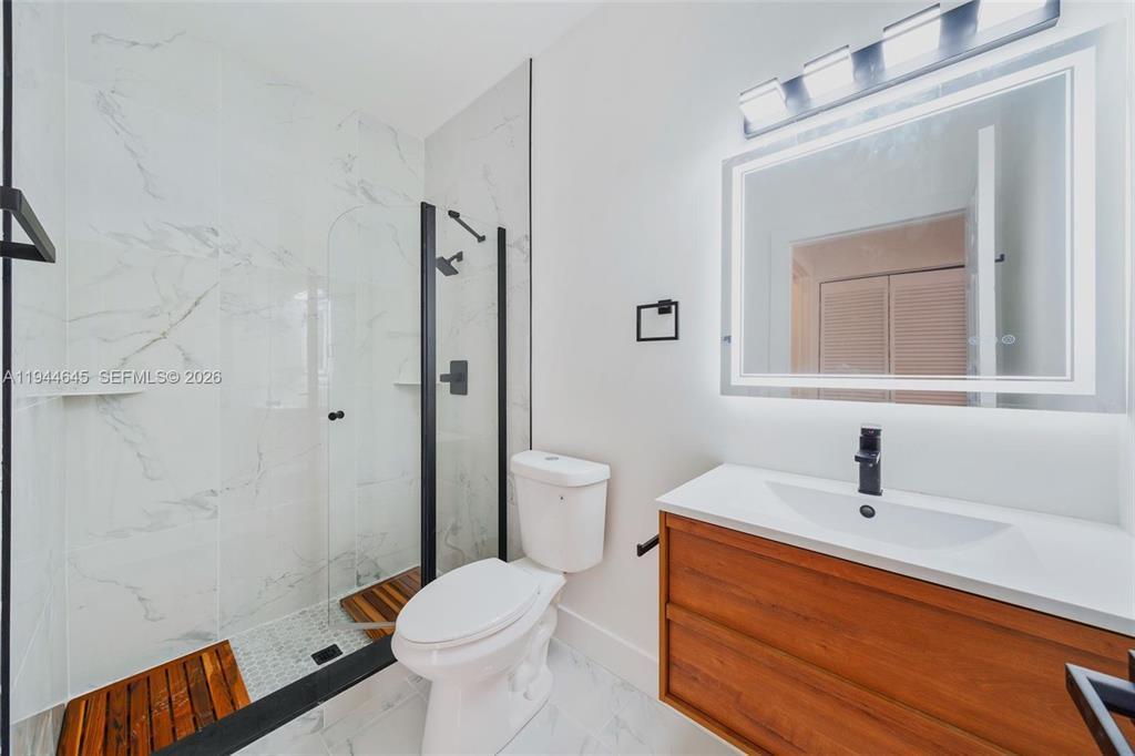 Photo of 1551 Seagrape  (1551), Hollywood, Florida, 33019 - 1551 e