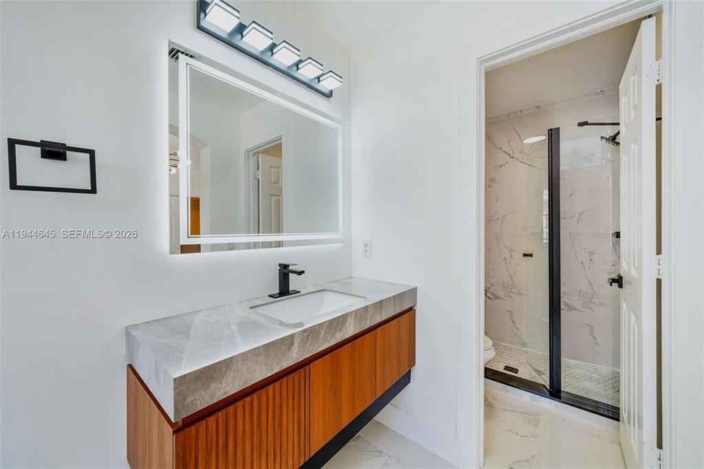 Photo of 1551 Seagrape  (1551), Hollywood, Florida, 33019 - 1551 d