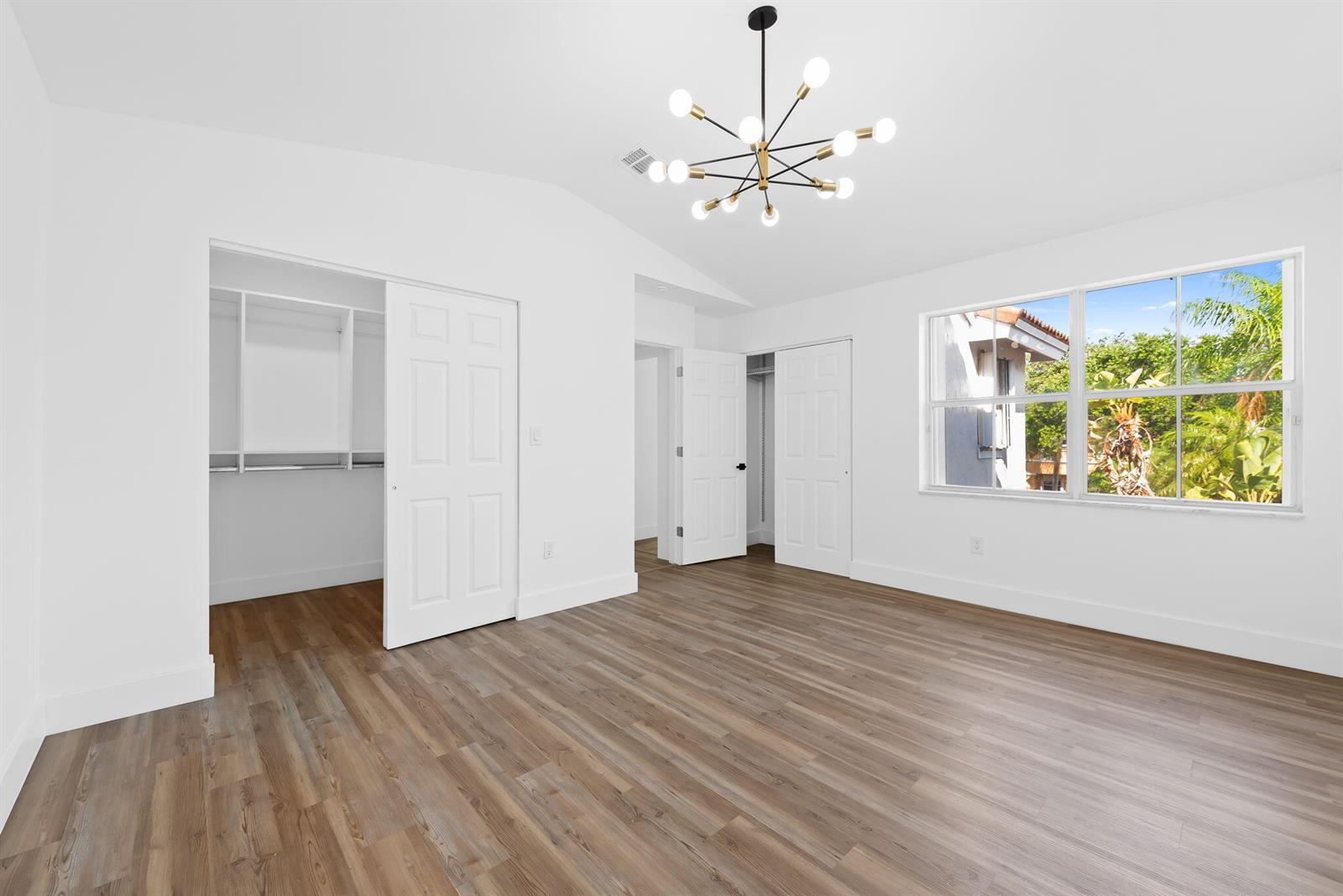 Photo of 1551 Seagrape  (1551), Hollywood, Florida, 33019 - 1551 y