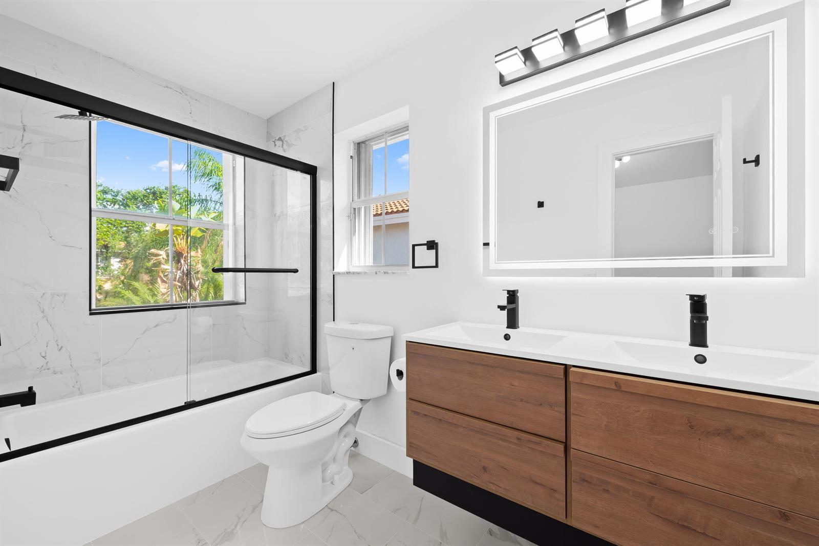 Photo of 1551 Seagrape  (1551), Hollywood, Florida, 33019 - 1551 r