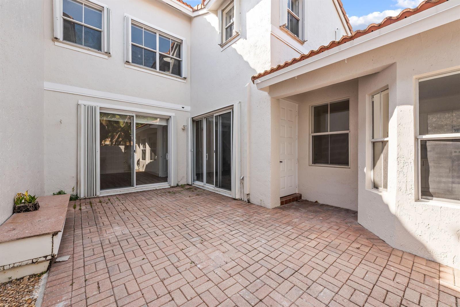 Photo of 1551 Seagrape  (1551), Hollywood, Florida, 33019 - 1551 cc