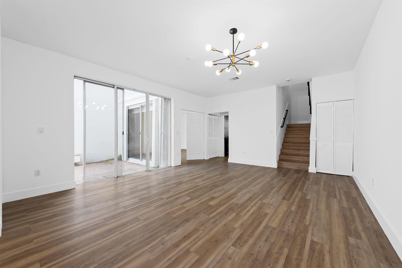 Photo of 1551 Seagrape  (1551), Hollywood, Florida, 33019 - 1551 t