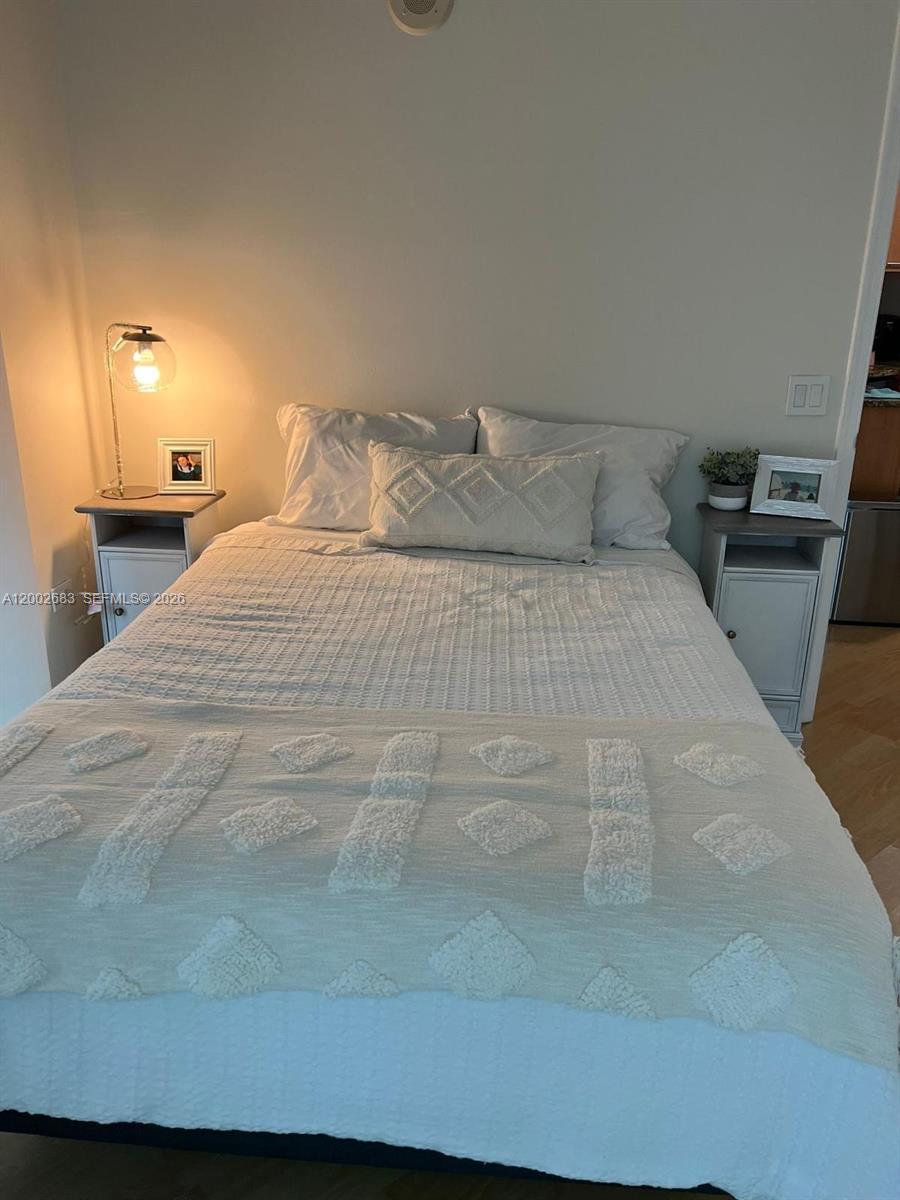 903 2 / 2 1007 sq. ft. $ 2026-04-16 0 Photo