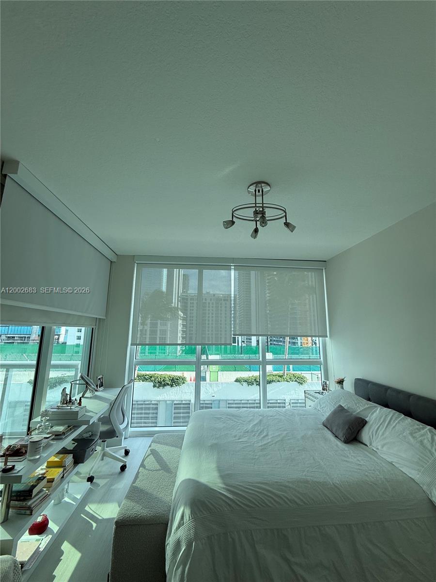 903 2 / 2 1007 sq. ft. $ 2026-04-16 0 Photo