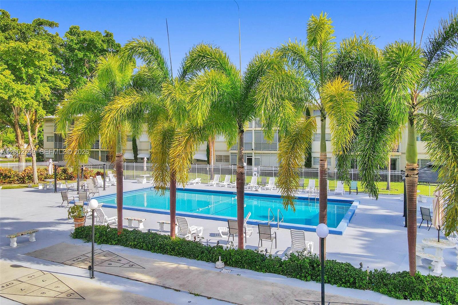 See details 214 2 / 2 899 sq. ft. $ 2026-04-29 0 Photo