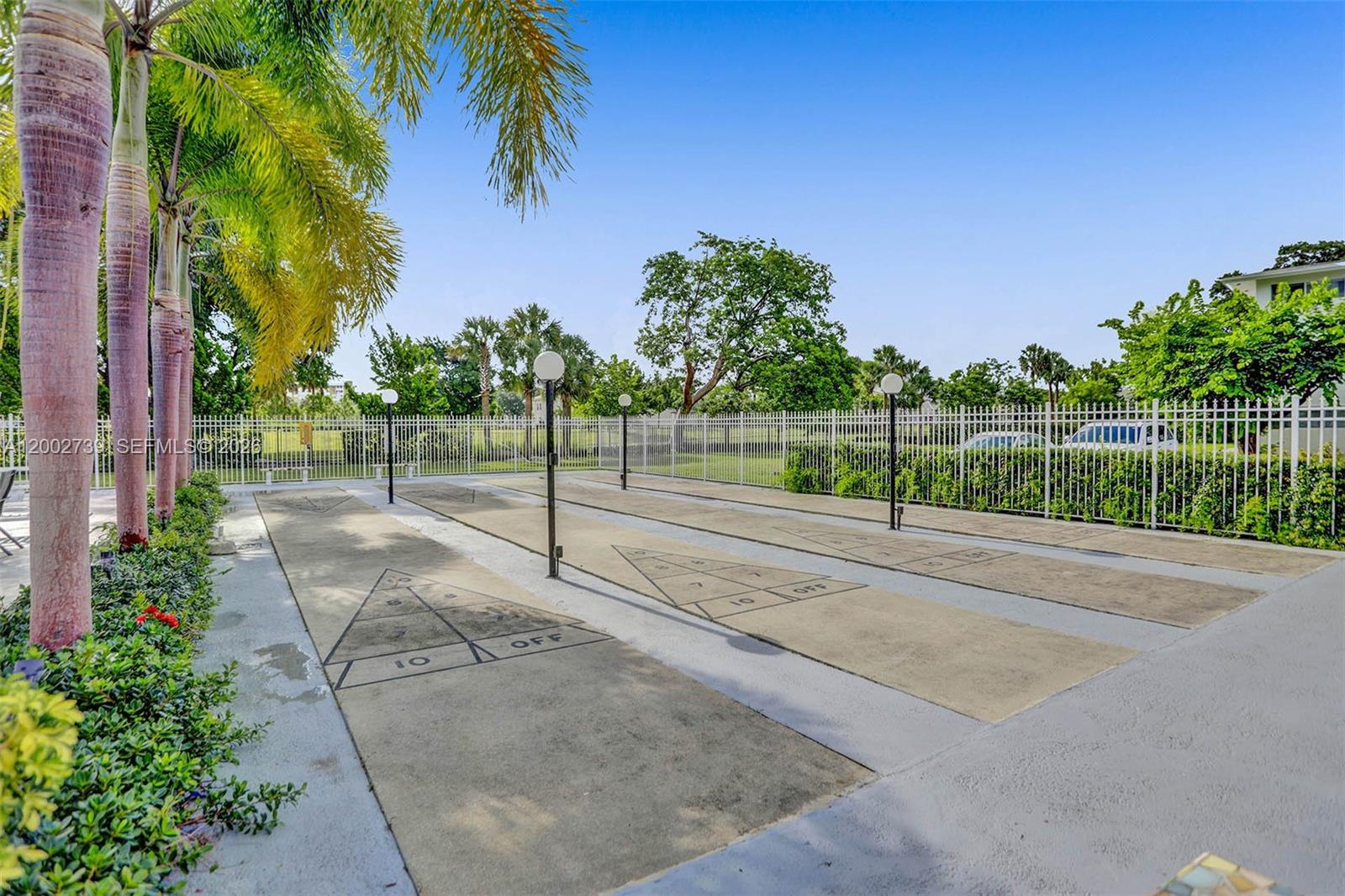 See details 214 2 / 2 899 sq. ft. $ 2026-04-29 0 Photo