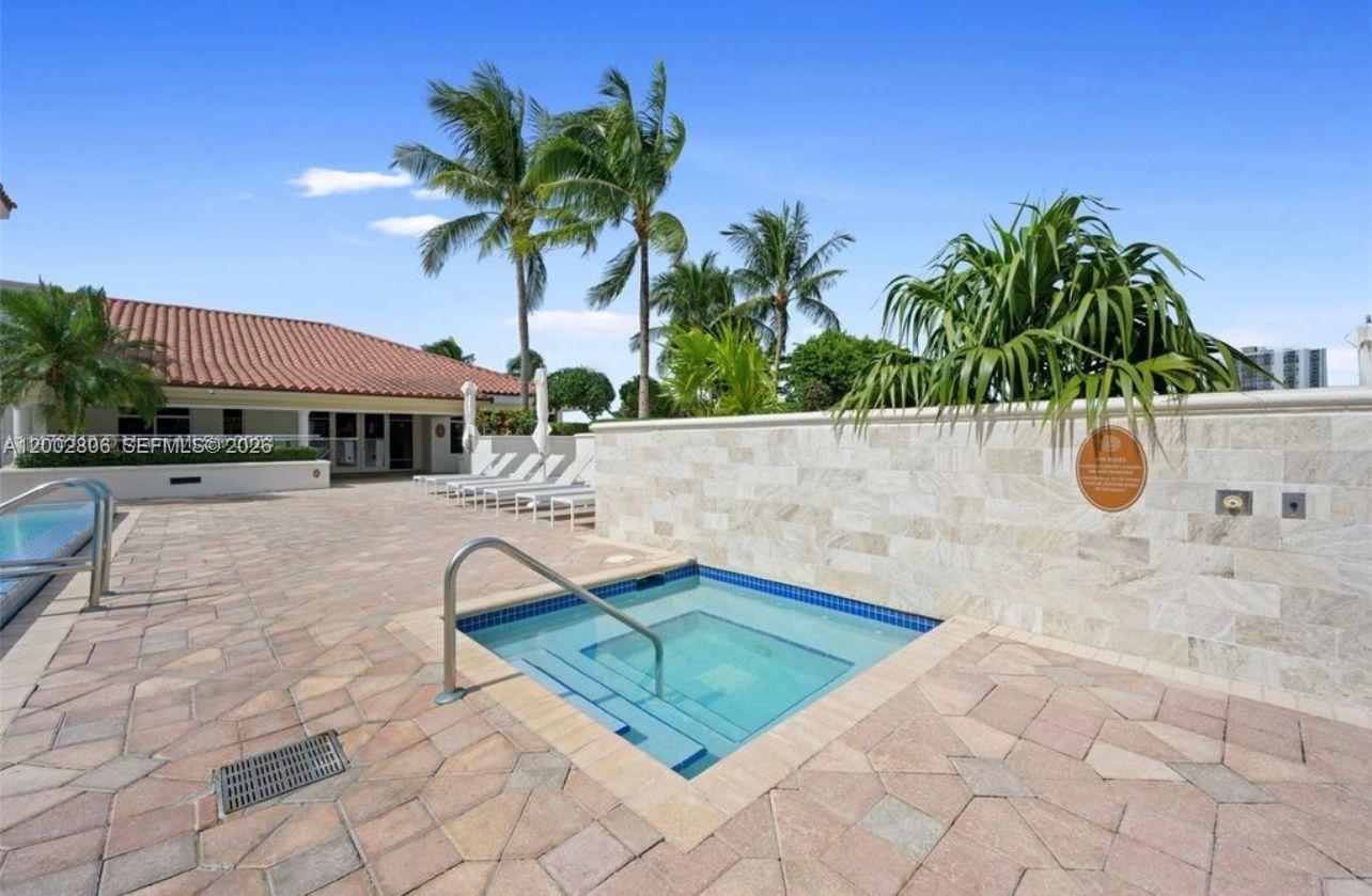Photo of 20000 Country Club Dr  #906, Aventura, Florida, 33180 - 